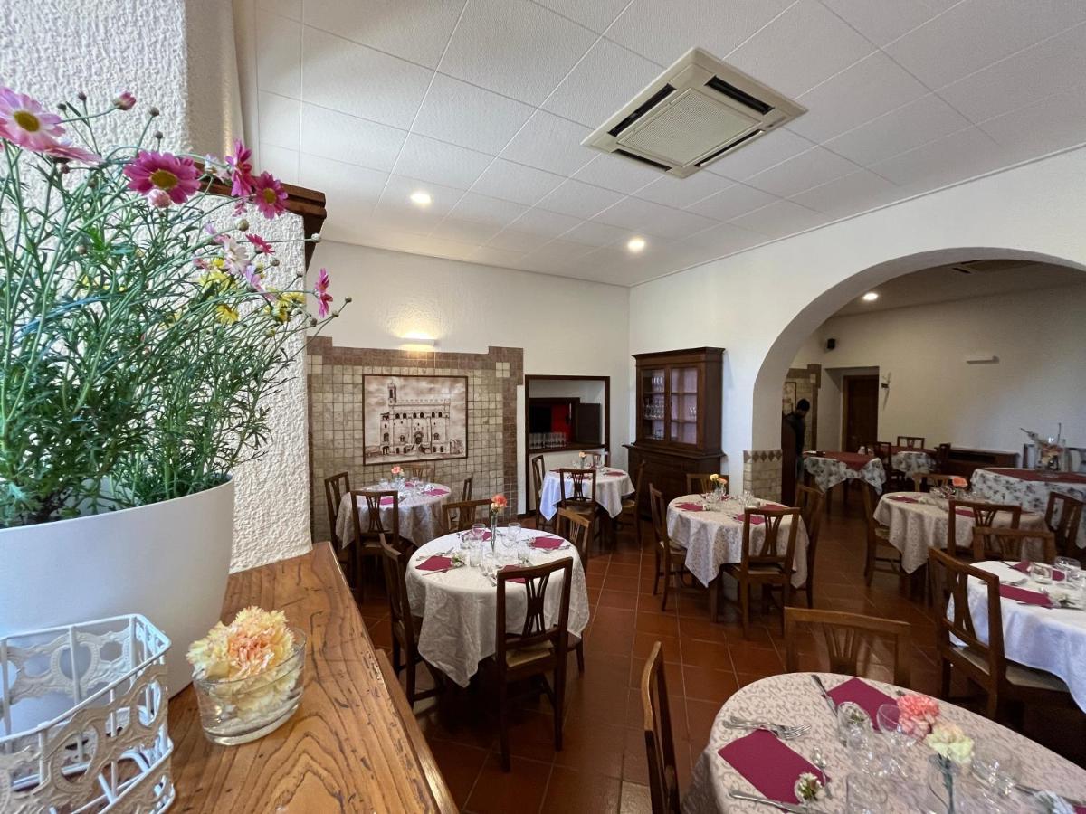 Hotel La Torretta Ассізі Екстер'єр фото